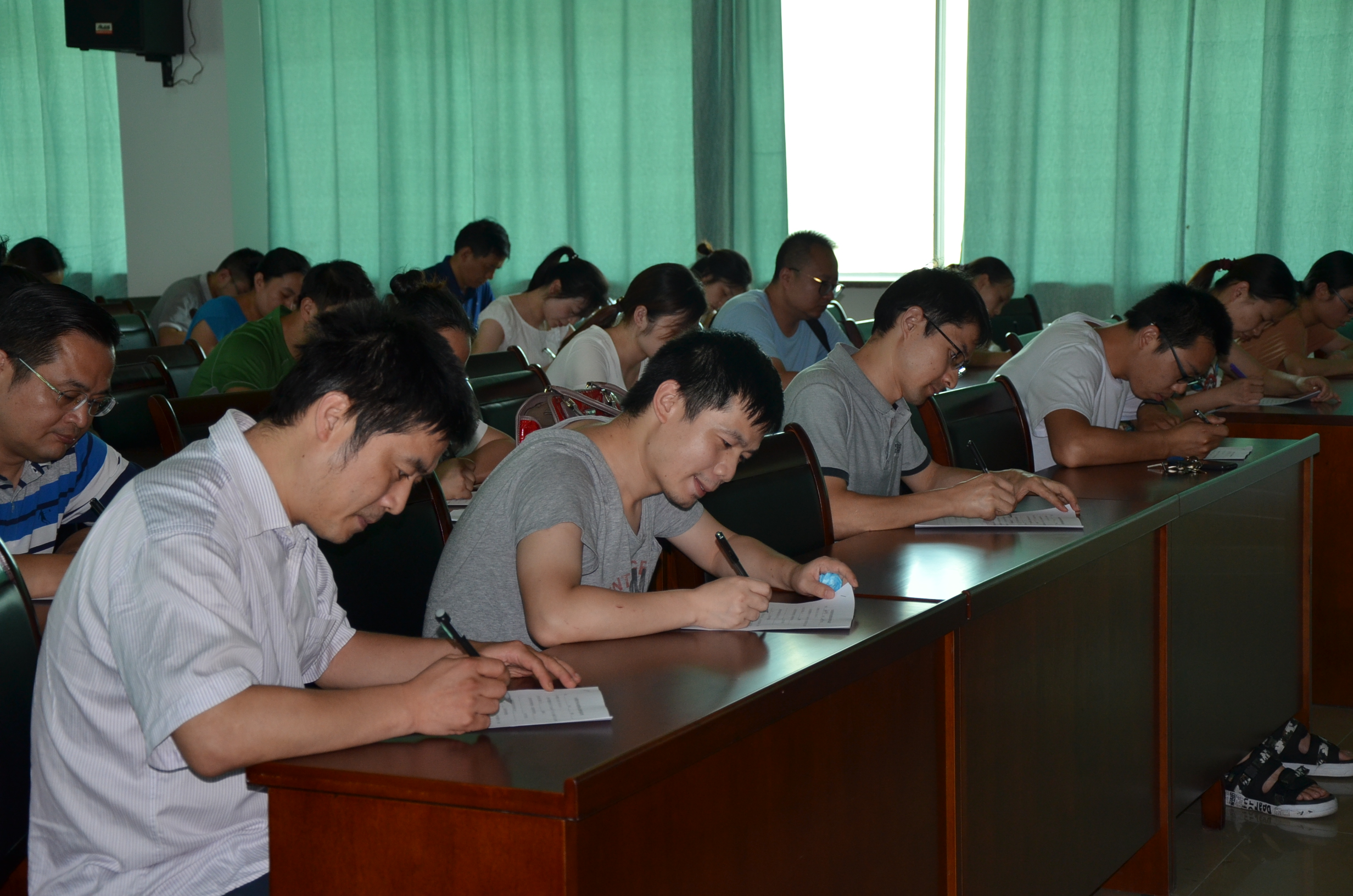 油田总医院开展全院病历和《十八项医疗核心制度》竞赛活动