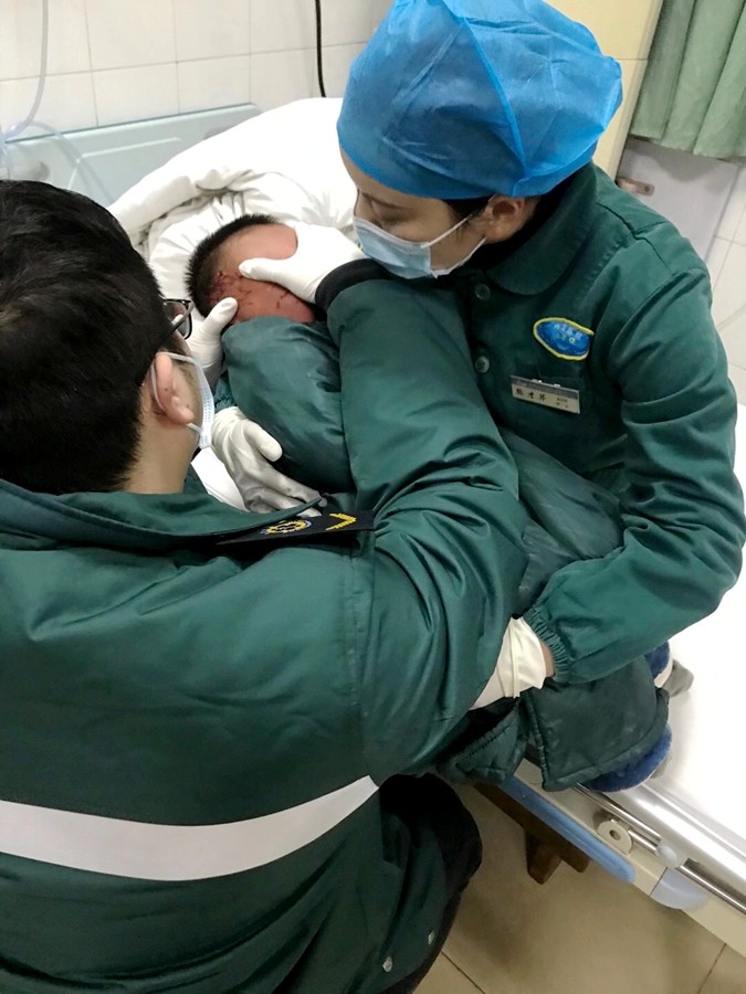 天使情怀，爱暖人心—急诊科“美小护”当起“天使妈妈”