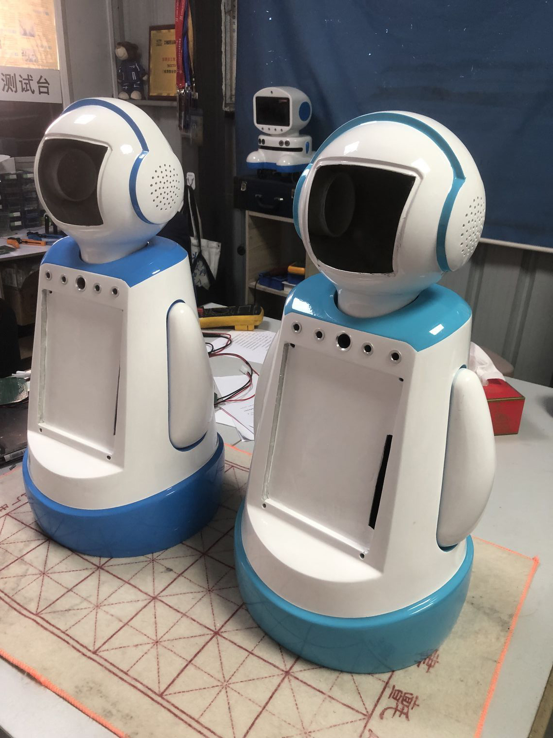 江智小暖心机器人外壳JZRC580260