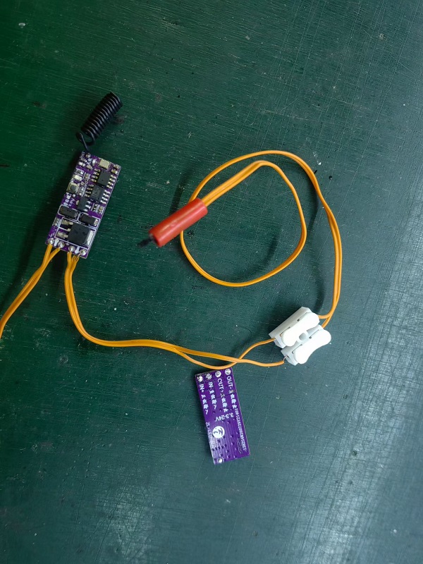 每个月保持1个以上新产品研发：低功耗迷你单路遥控模块ZL-LED-01A