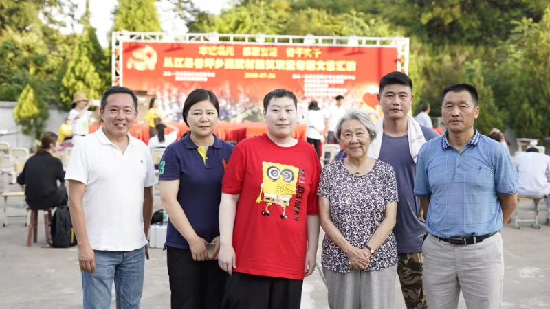 郑乾 ——用爱表达生命之重