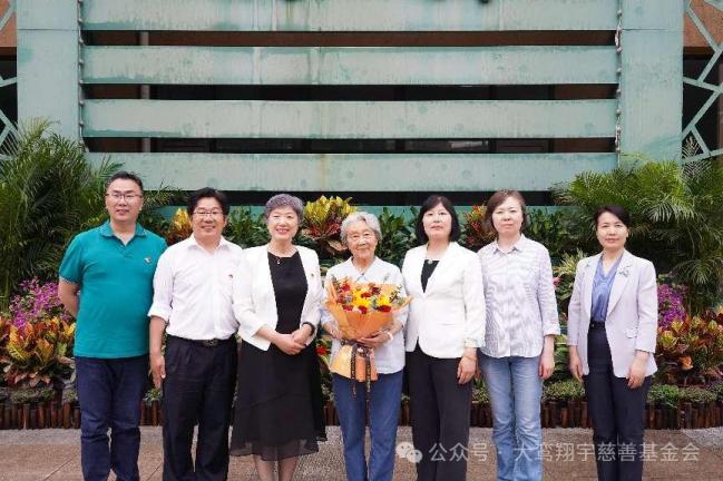 “传承红色家风 弘扬伟人精神”爱国主题教育 专题讲座走进北京市陈经纶中学