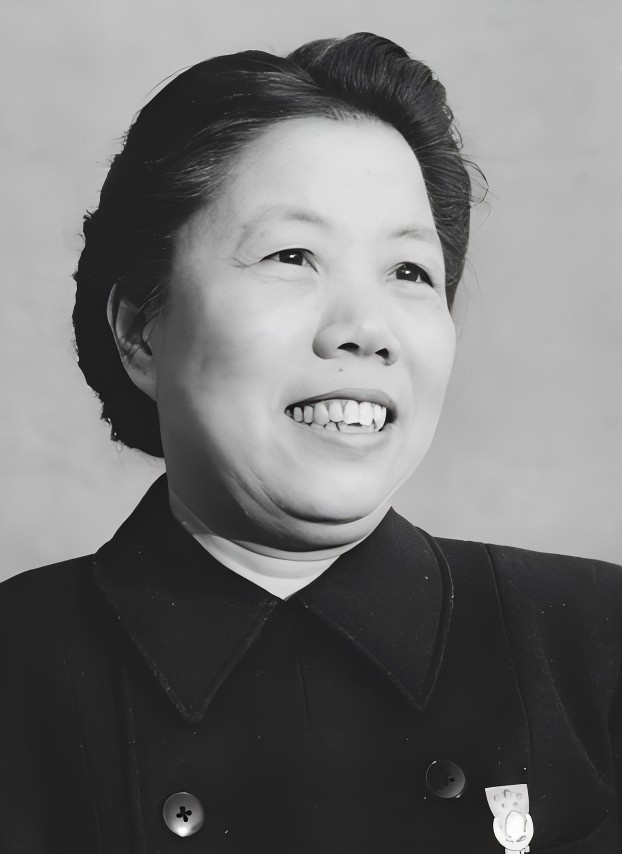 春天的后面不是秋——纪念邓颖超同志诞辰117周年