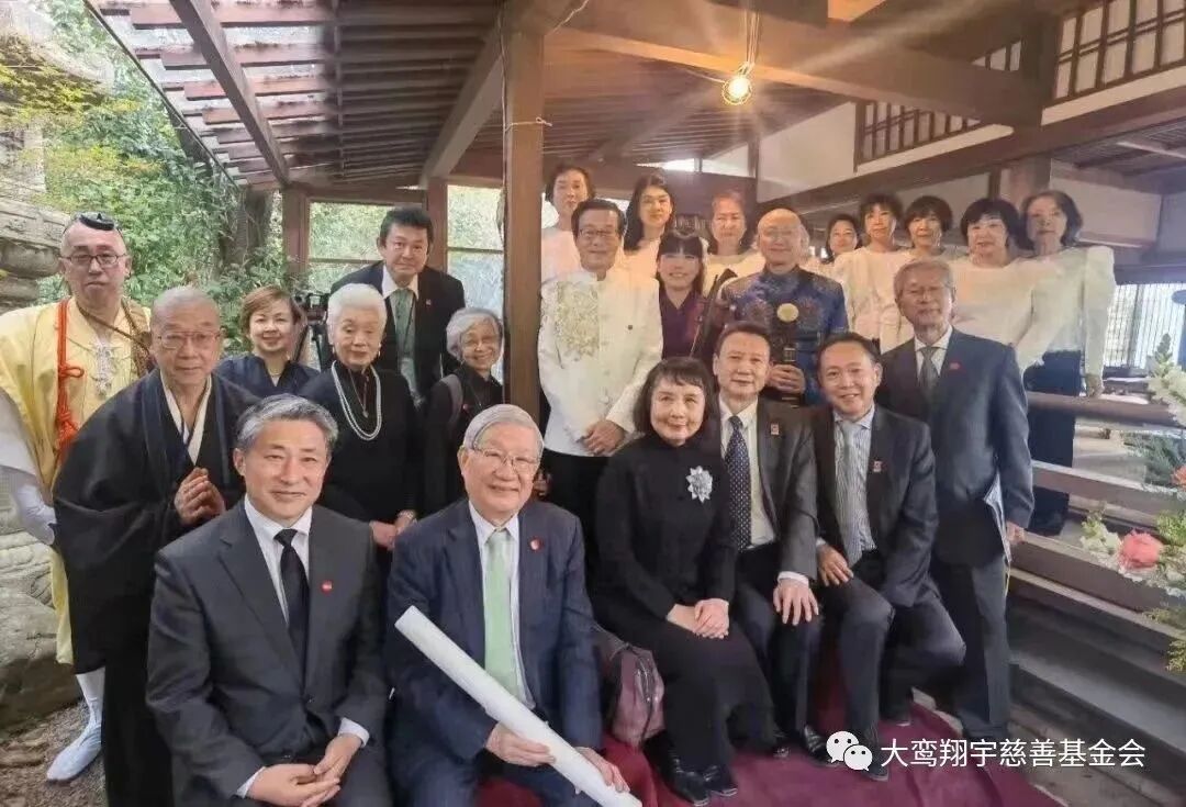 “大鸾翔宇御浩然，海棠樱花永相传”——2023年清明周恩来祭奠