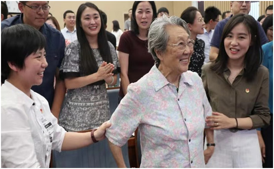 北京大鸾翔宇慈善基金会联合中央团校、中国石化集团团委共同开展“不忘初心，牢记使命”主题教育活动