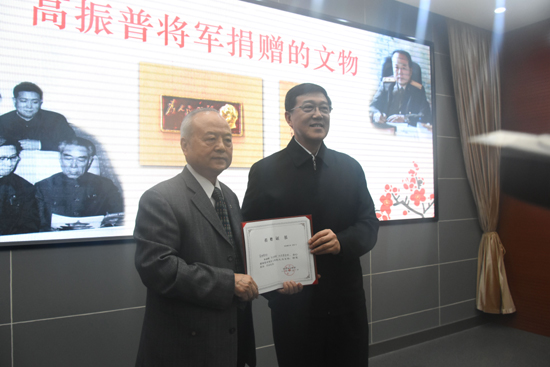 中国江苏网：周总理亲属和生前工作人员到淮安