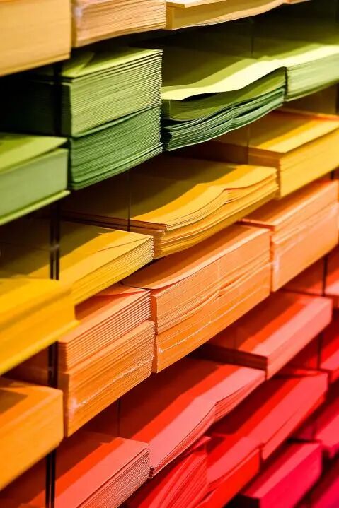 像彩虹一样㶷丽多姿