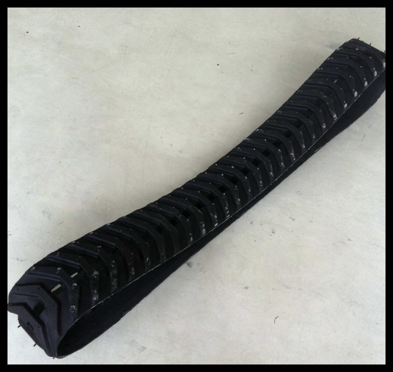 Robot Rubber Tracks KYT-HC-200  Special Rubber Track.