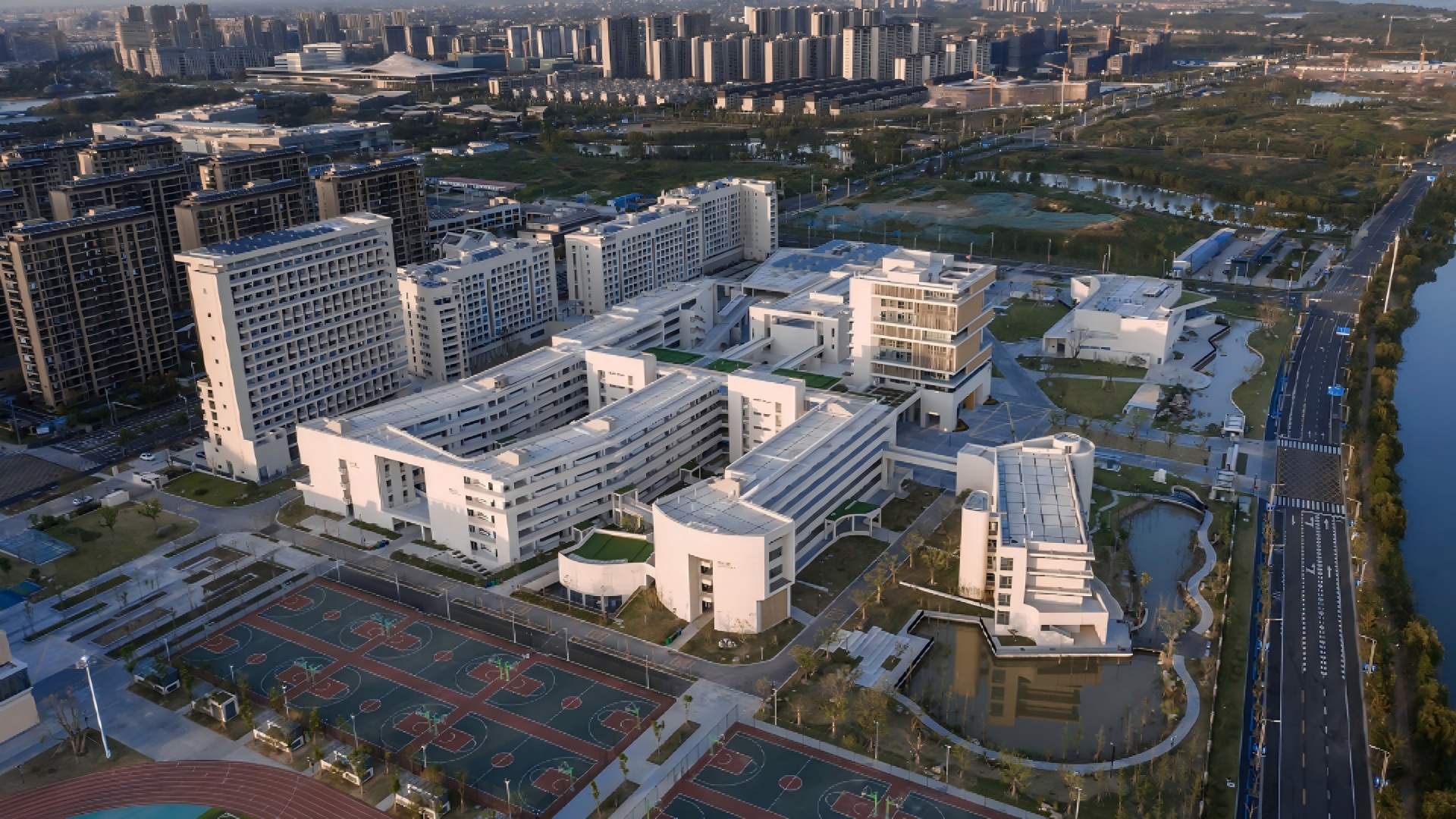 江苏省靖江高级中学