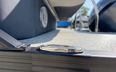 拉伸式绳桩应用