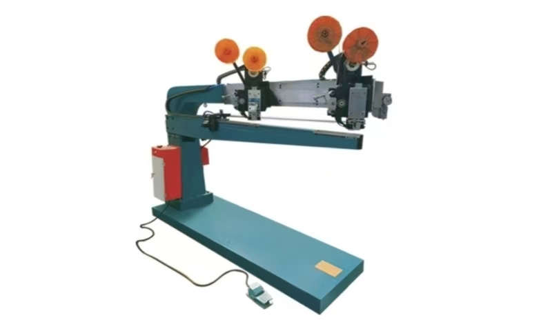 Double-head servo carton stitcher
