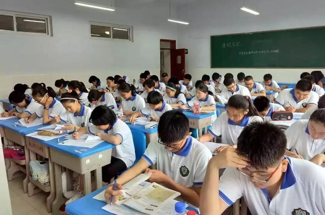 2025高考20个填报策略问答——考生最关心问题集锦