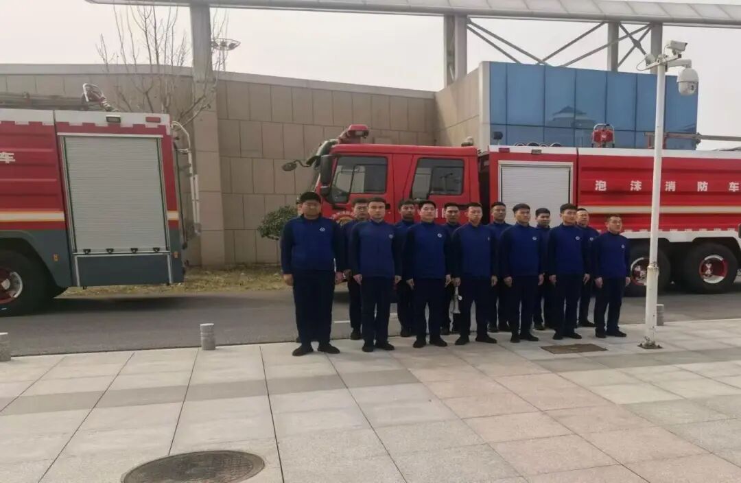 以练筑防！我校联合中捷消防大队开展宿舍消防演练