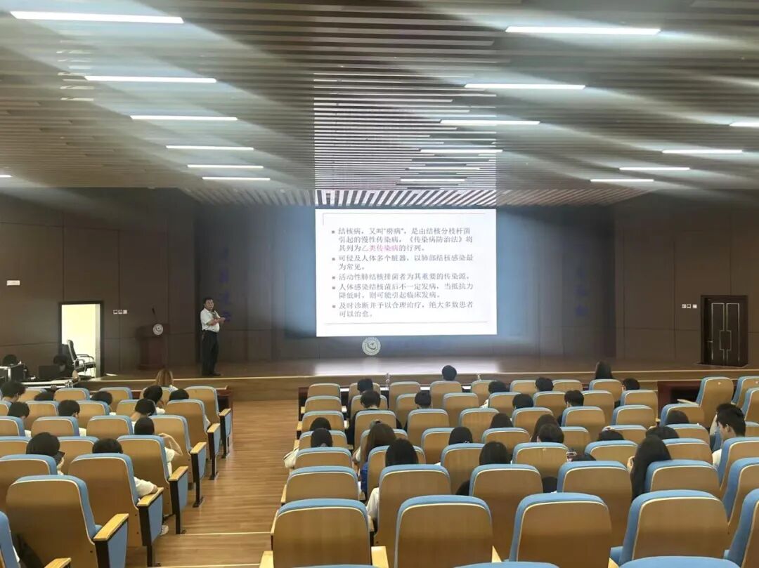 普及防疫知识  筑牢健康校园 —— 我校邀请防疫中心专家开展传染病防控知识宣讲活动