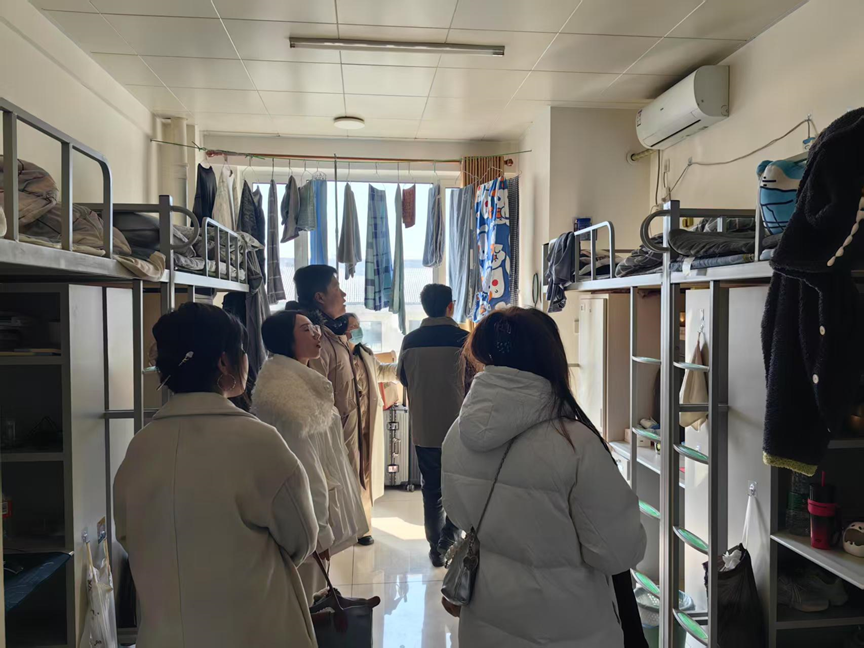 院系动态 | 智能制造学院开展新学期宿舍安全大检查