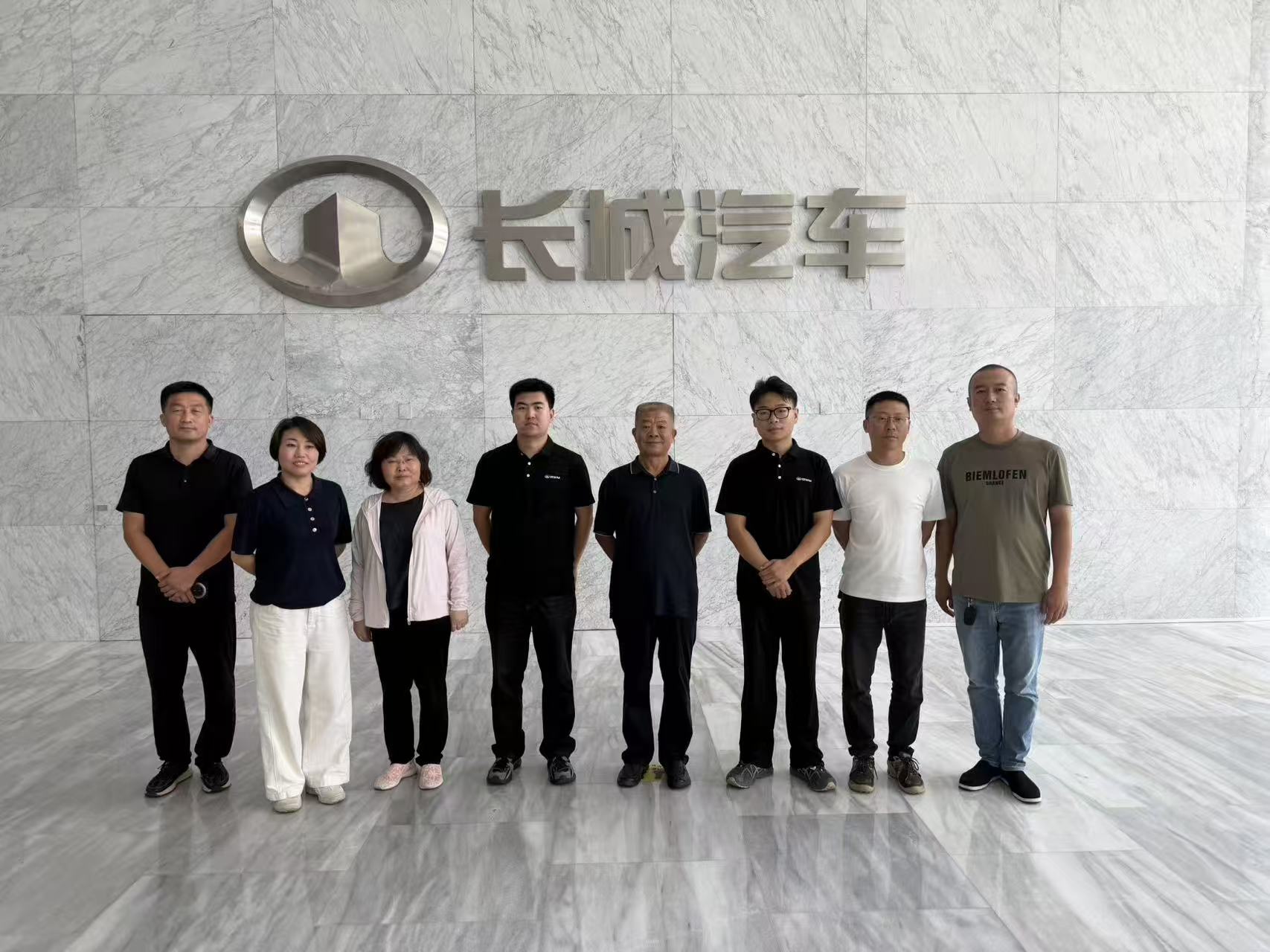 战高温 进一线 探智造 遇新品——校企合作处携河北建新集团赴长城汽车徐水智慧工厂调研交流