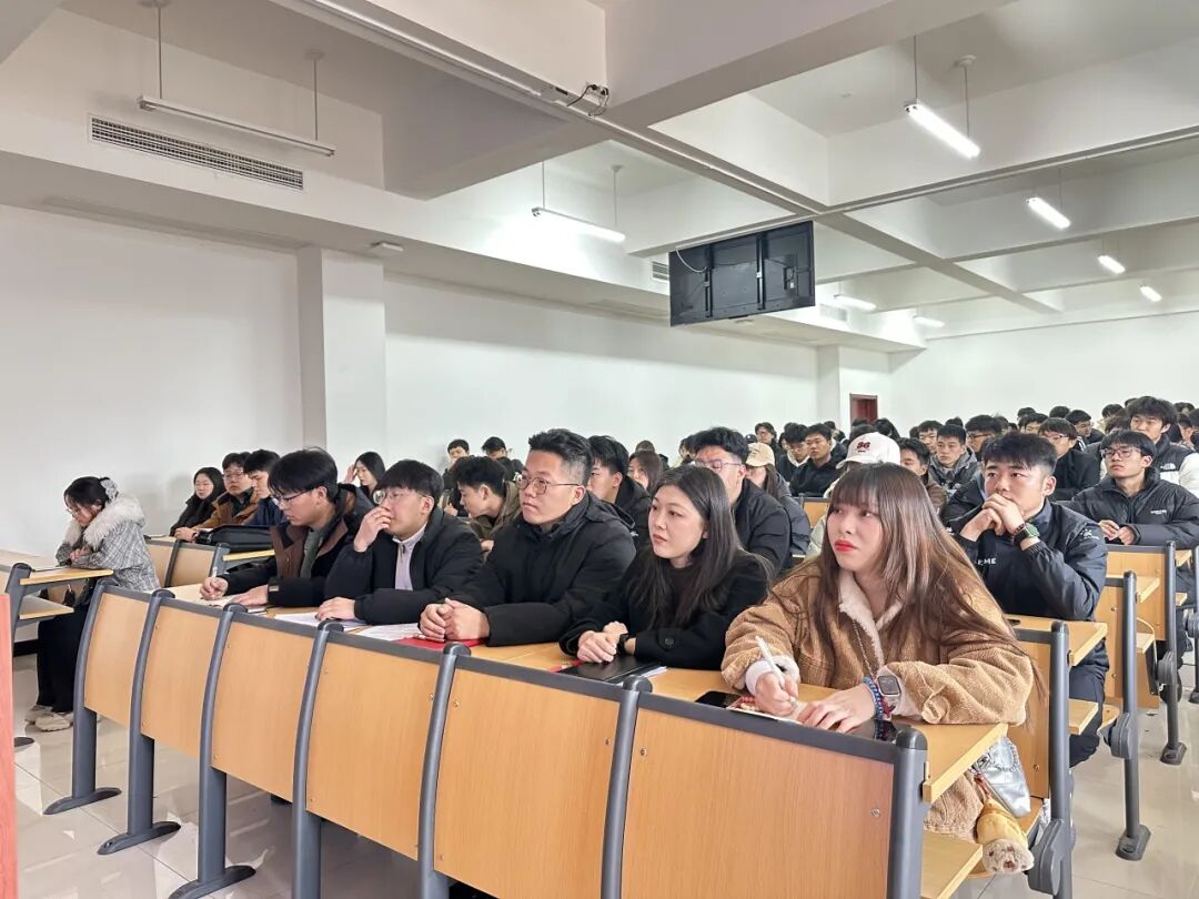 寒假“返家乡”社会实践优秀个人评选暨优秀代表座谈会圆满举行