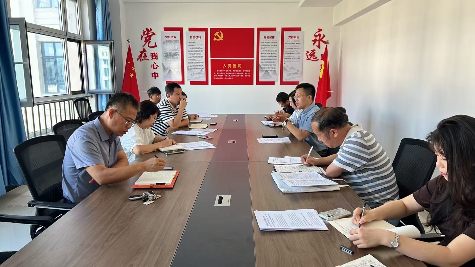 聚力内涵建设 推动提质发展｜低空经济学院召开重点工作例会