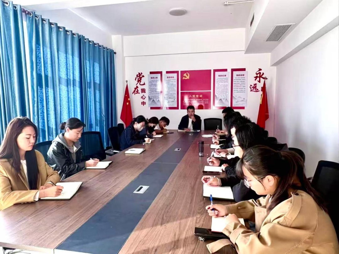 院部动态丨低空经济学院召开全体辅导员工作部署会