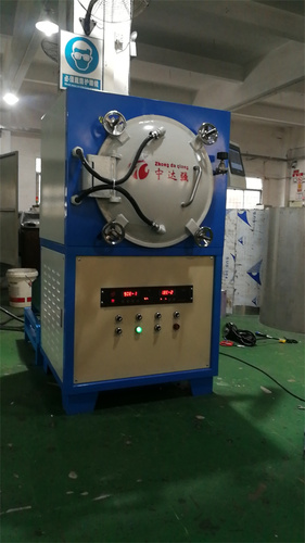 高真空气淬火炉