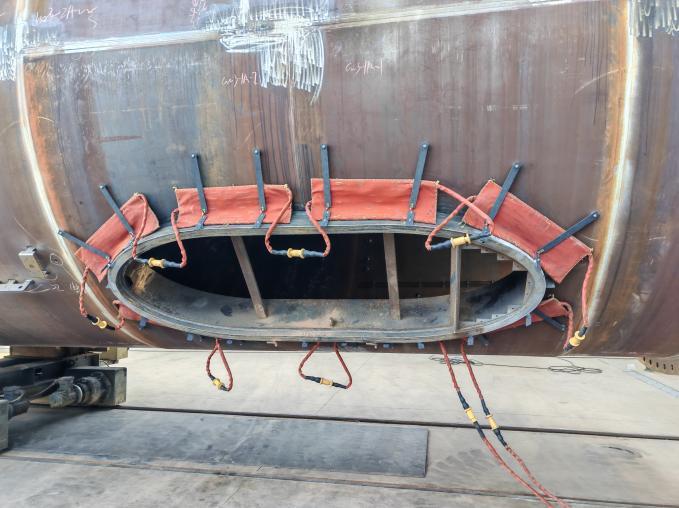 Door frame welding: plate thickness 85 mm, door frame thickness 65 mm.