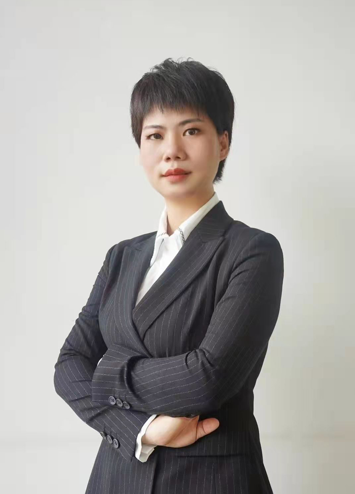陈婷，专职律师
