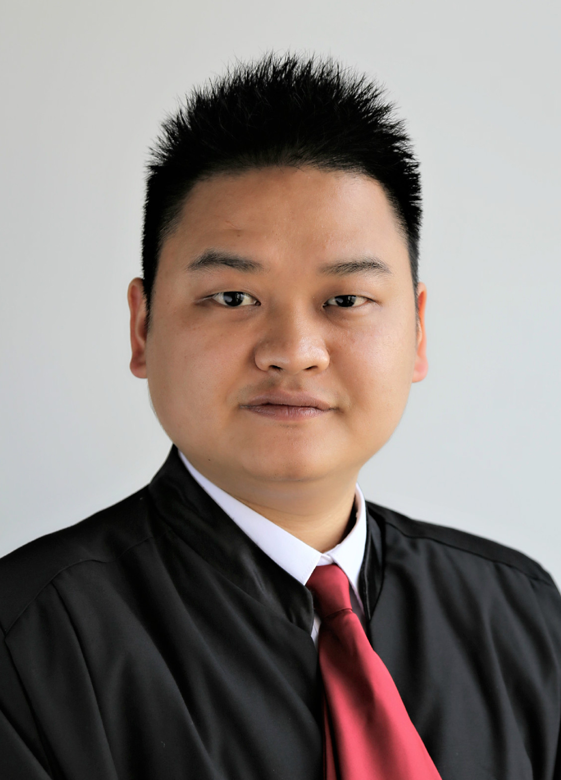 法学硕士 黄强律师