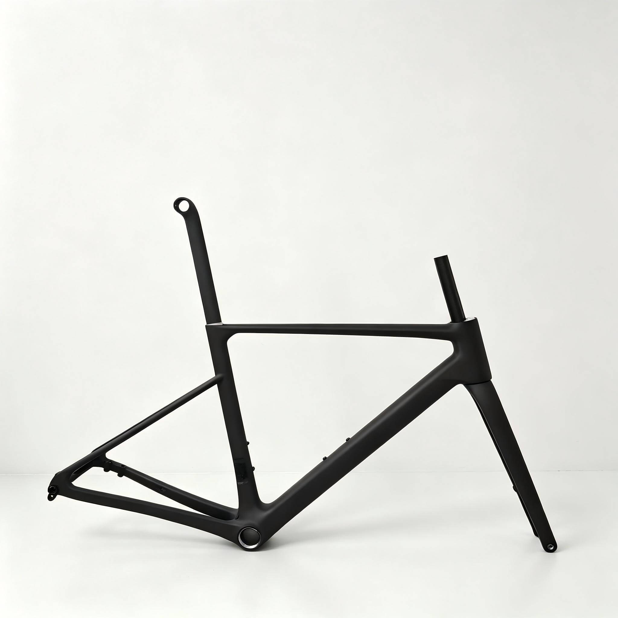 &nbsp;
Frame&nbsp; QR-B09
Processing Customization: Yes
Material: UDM Carbon Fiber
Size: 42/45/48/51/54/57cm
Color: Matte Black (Custom color available)
Brake System: Disc Brake
Weight: 1000g(size 51)