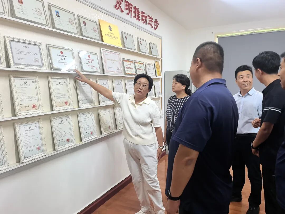炎炎盛夏送清凉 工会关怀暖人心｜未央区总工会莅临陕西思维印务有限公司慰问一线职工