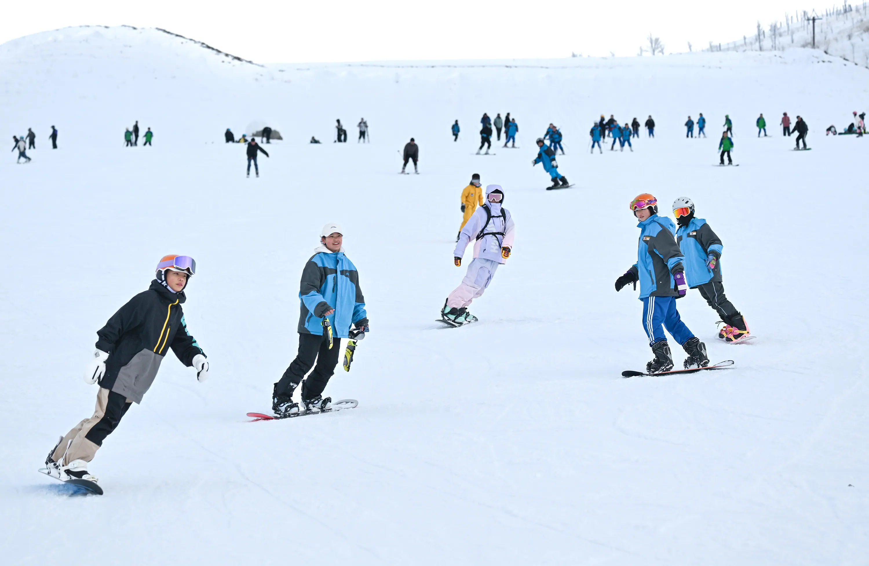 新疆国际一流滑雪场
