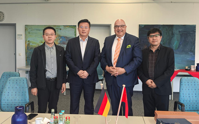 赴德国 IKT 研究院考察交流 达成深度合作共识