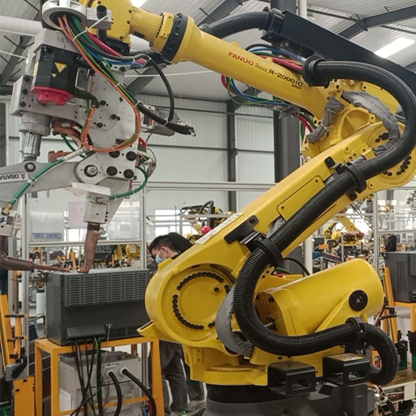 FANUC R2000iC/210F 伺服点焊机器人管线包
