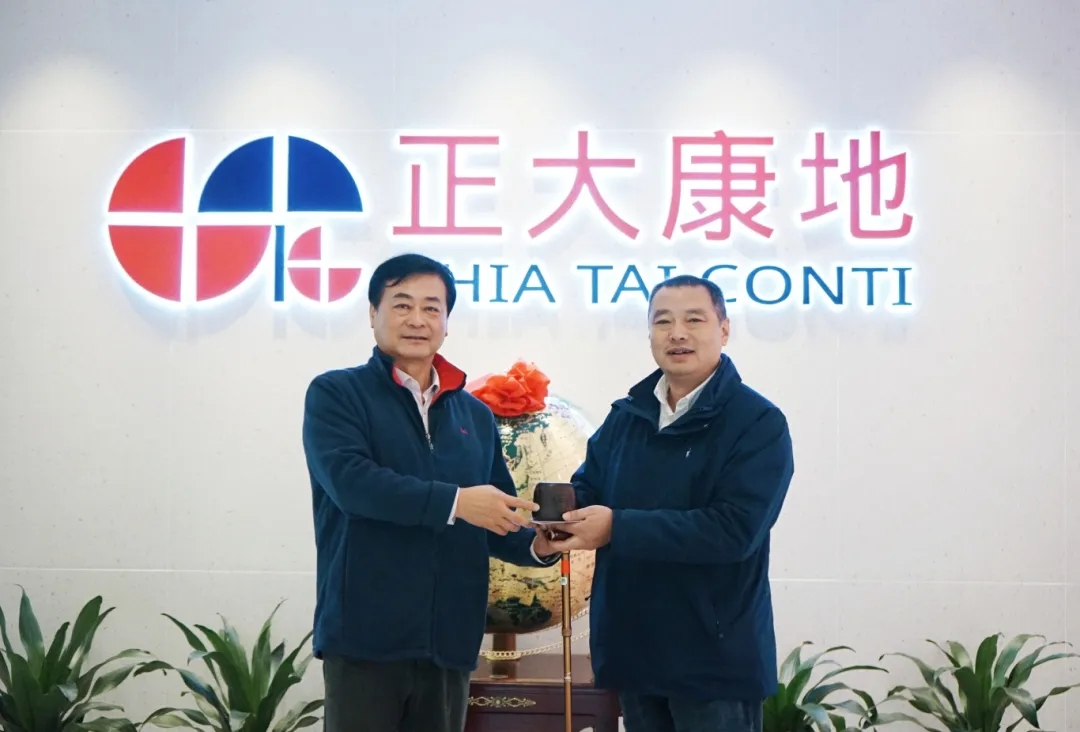 引纯种2500头，行大农牧牵手正大康地！