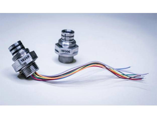 K.U.M. 深海连接器 PluK —— 一款可靠的多功能深海连接器