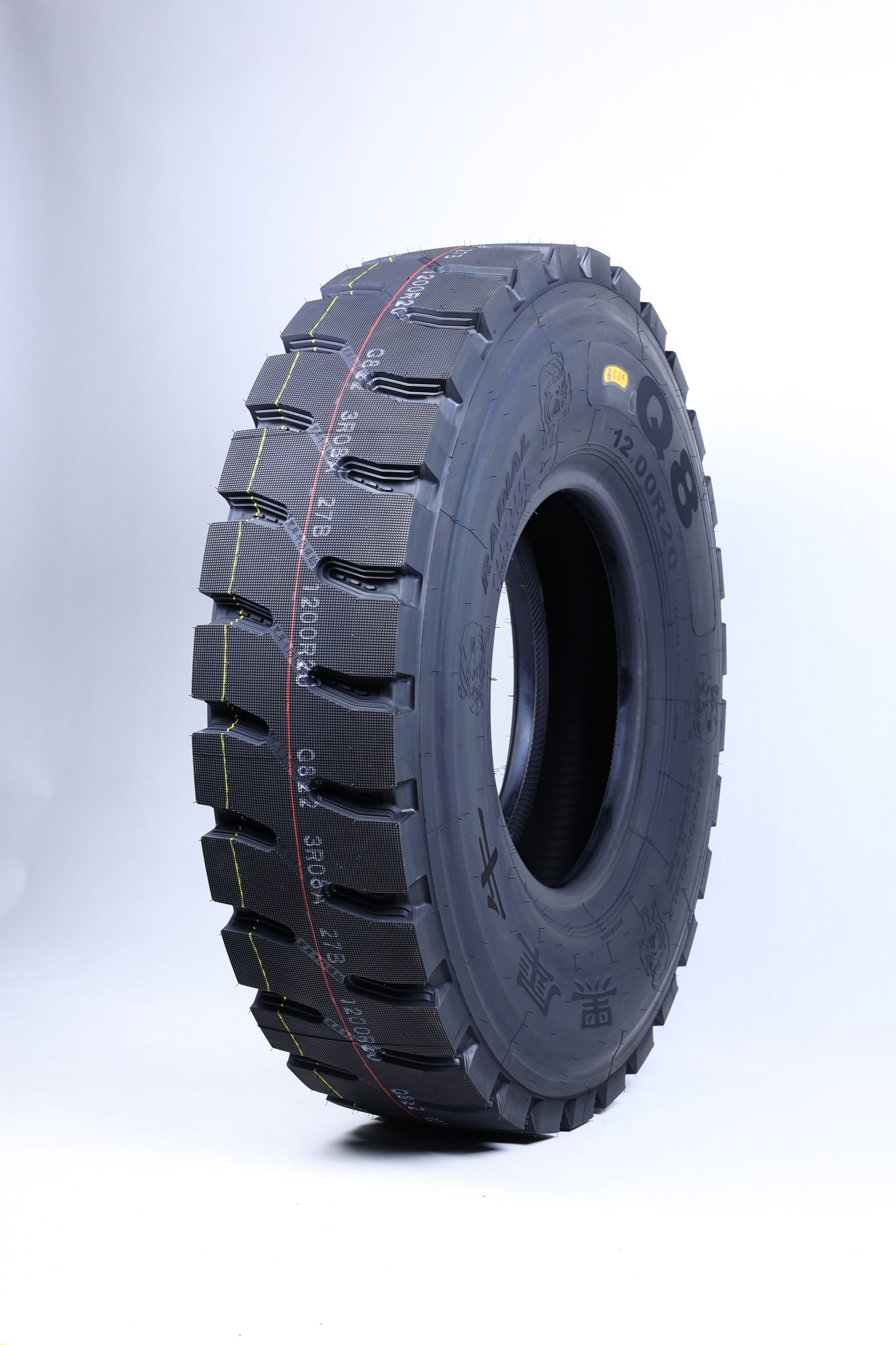 Q8 Truck & Bus Radial Tire