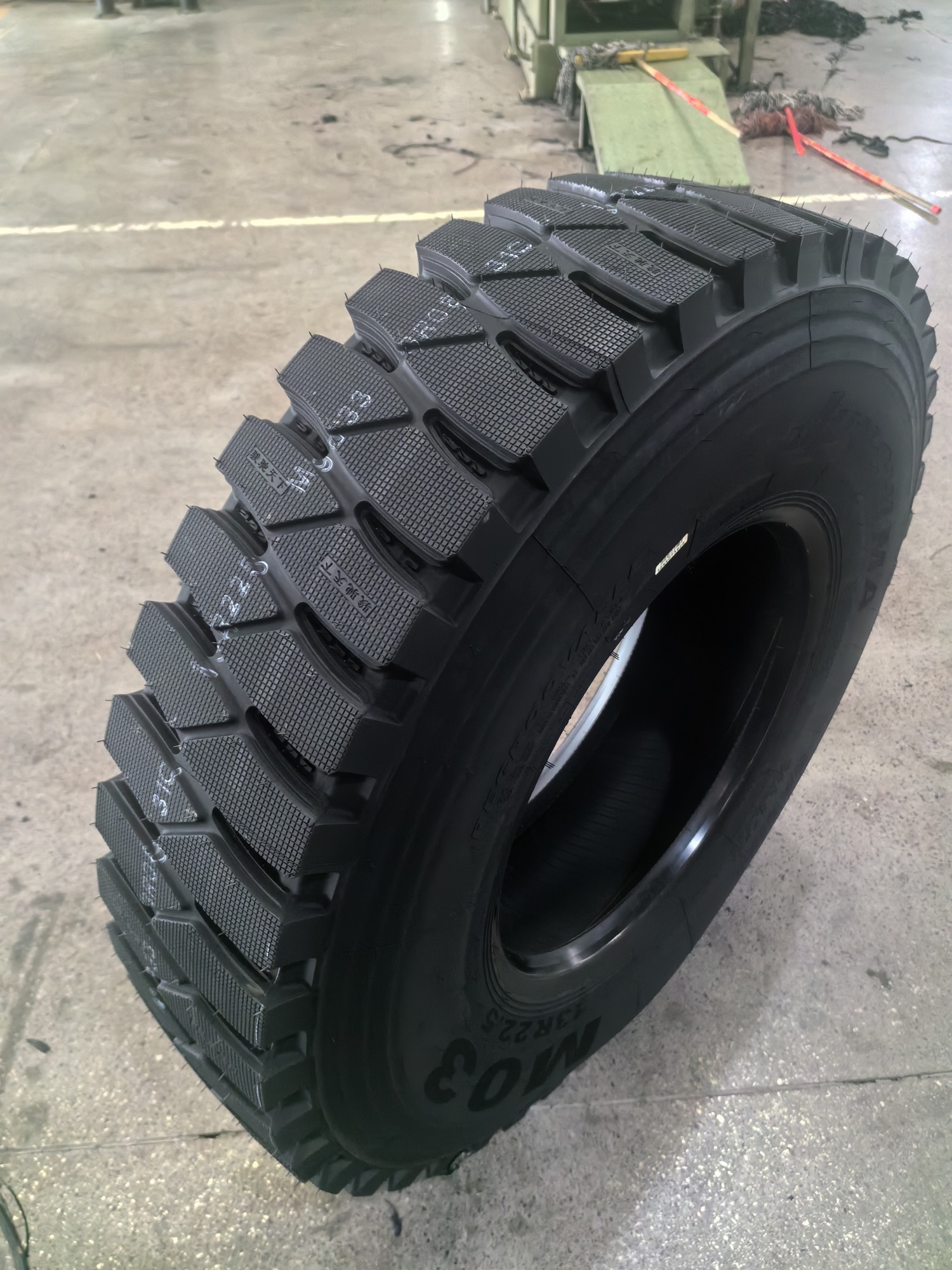 M9 Truck & Bus Radial Tire