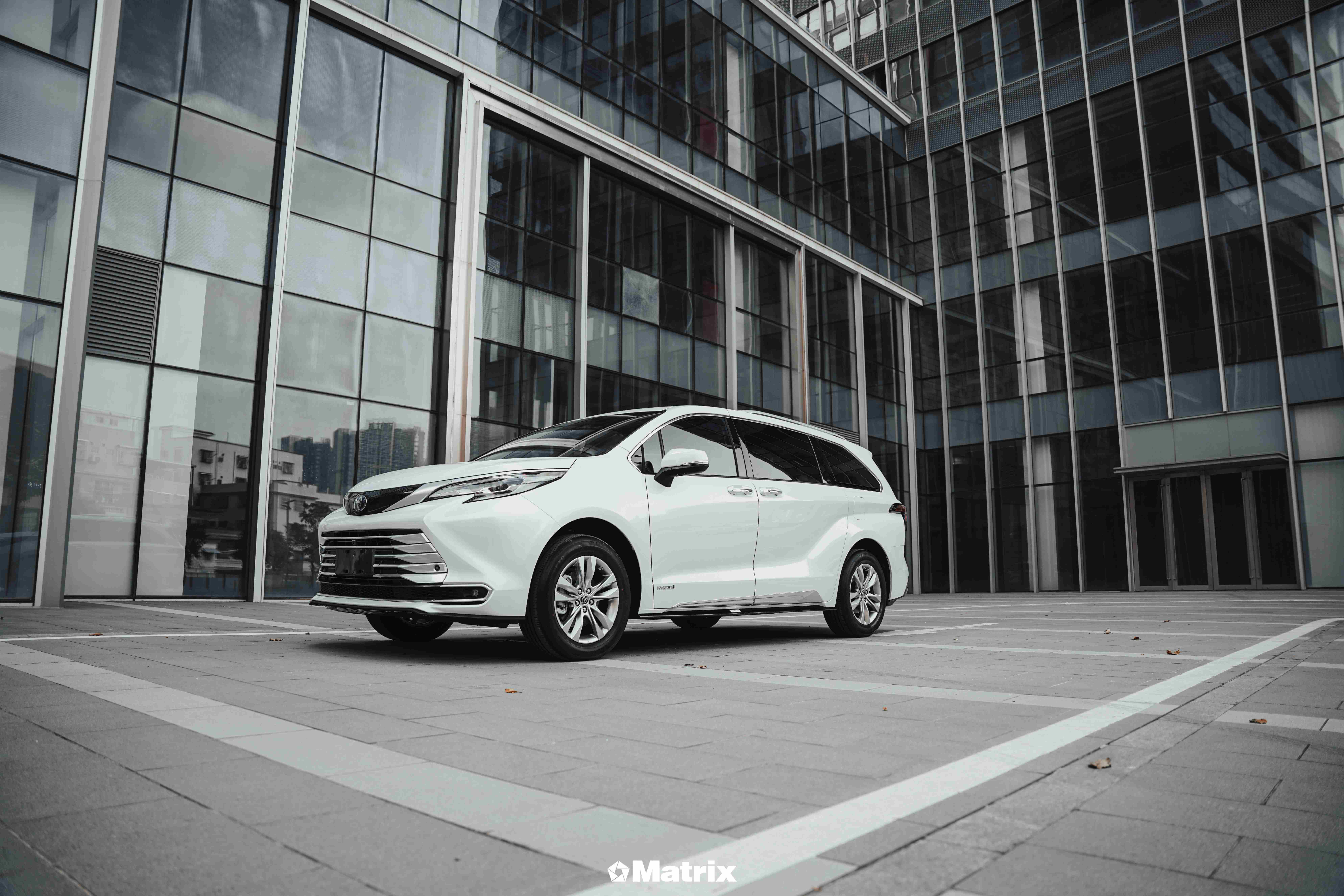 BASE系列 丰田 塞纳