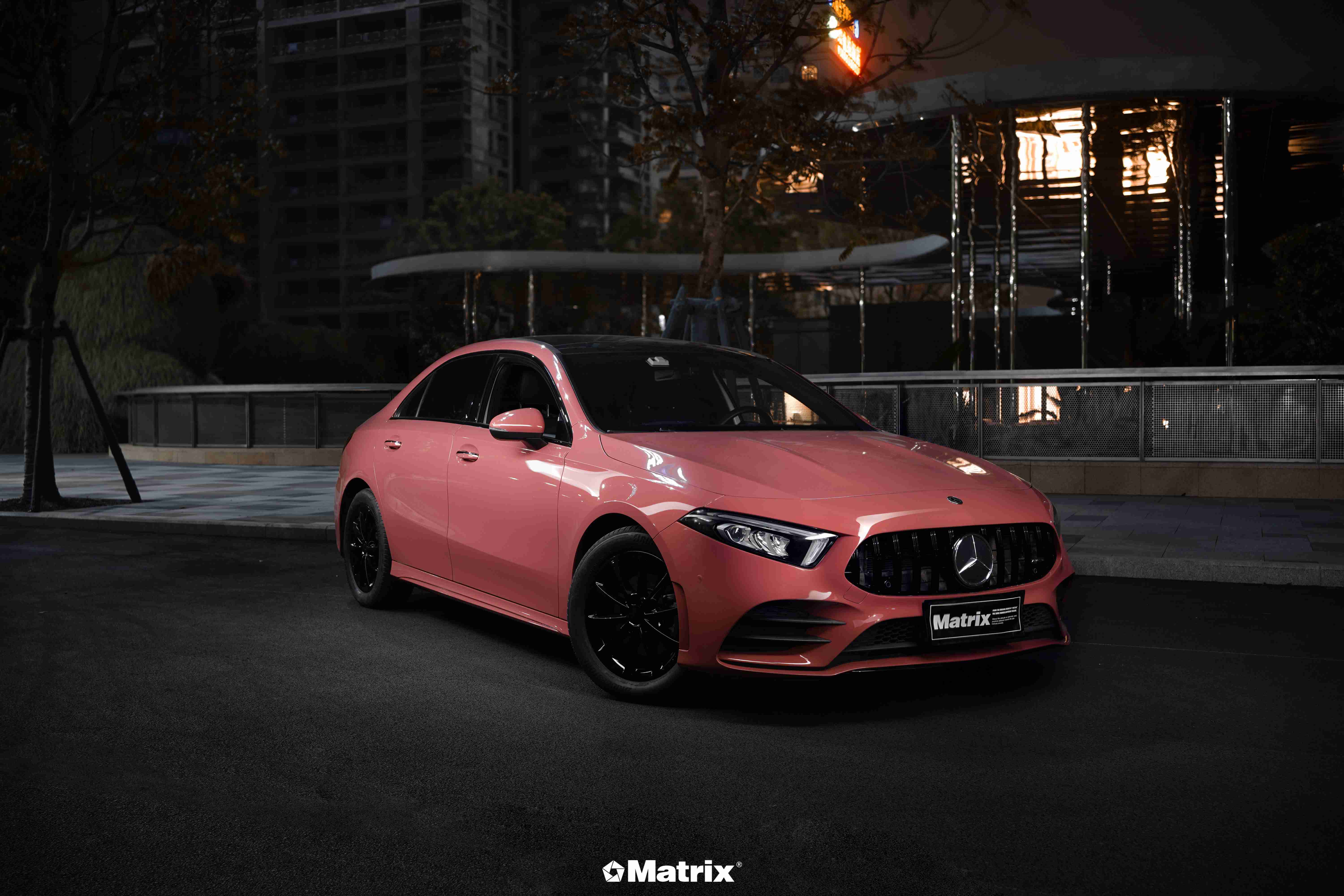 在经历了「摩根石红」的爆火后...