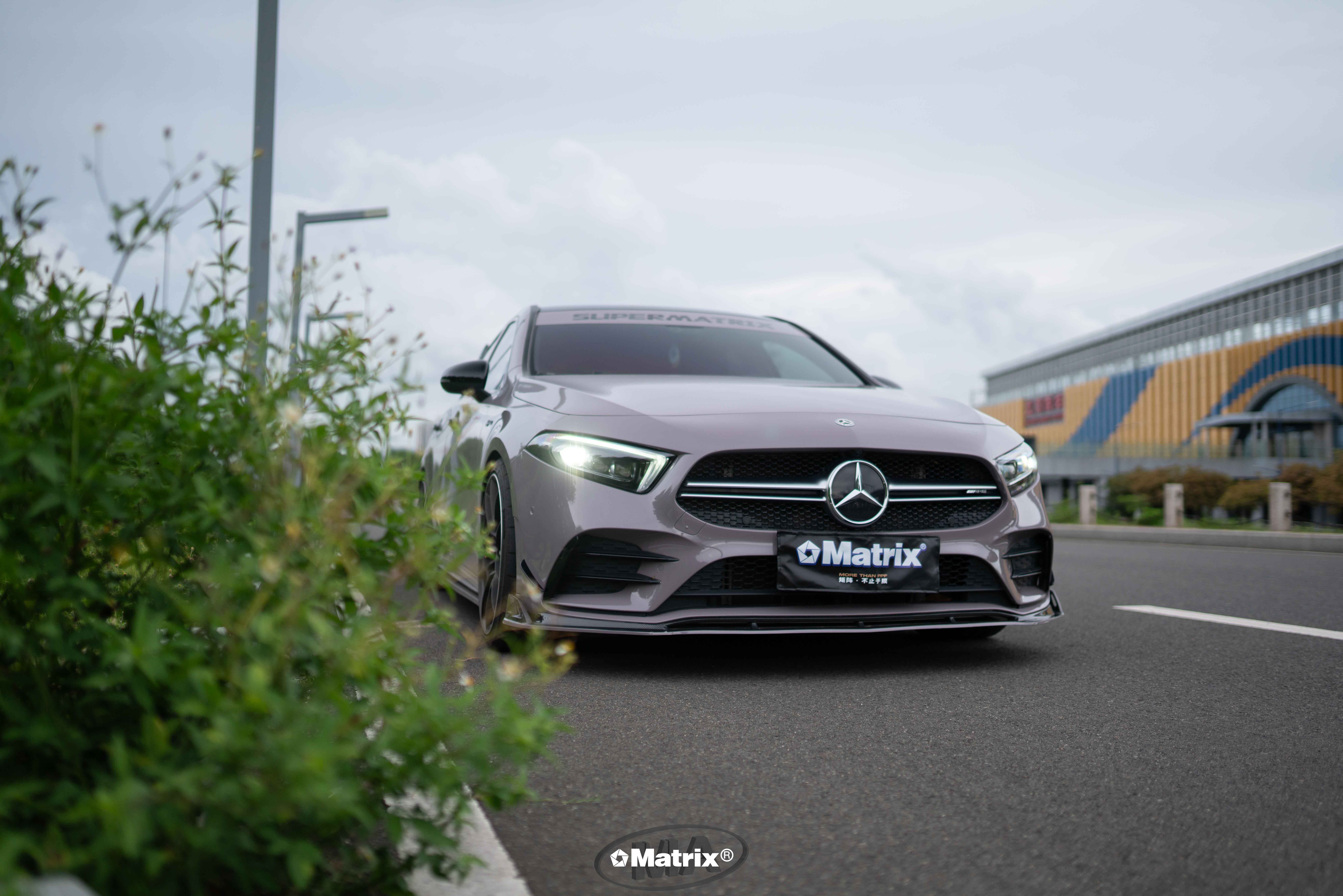 MA519 鸽子灰 Pigeon Grey 奔驰A35