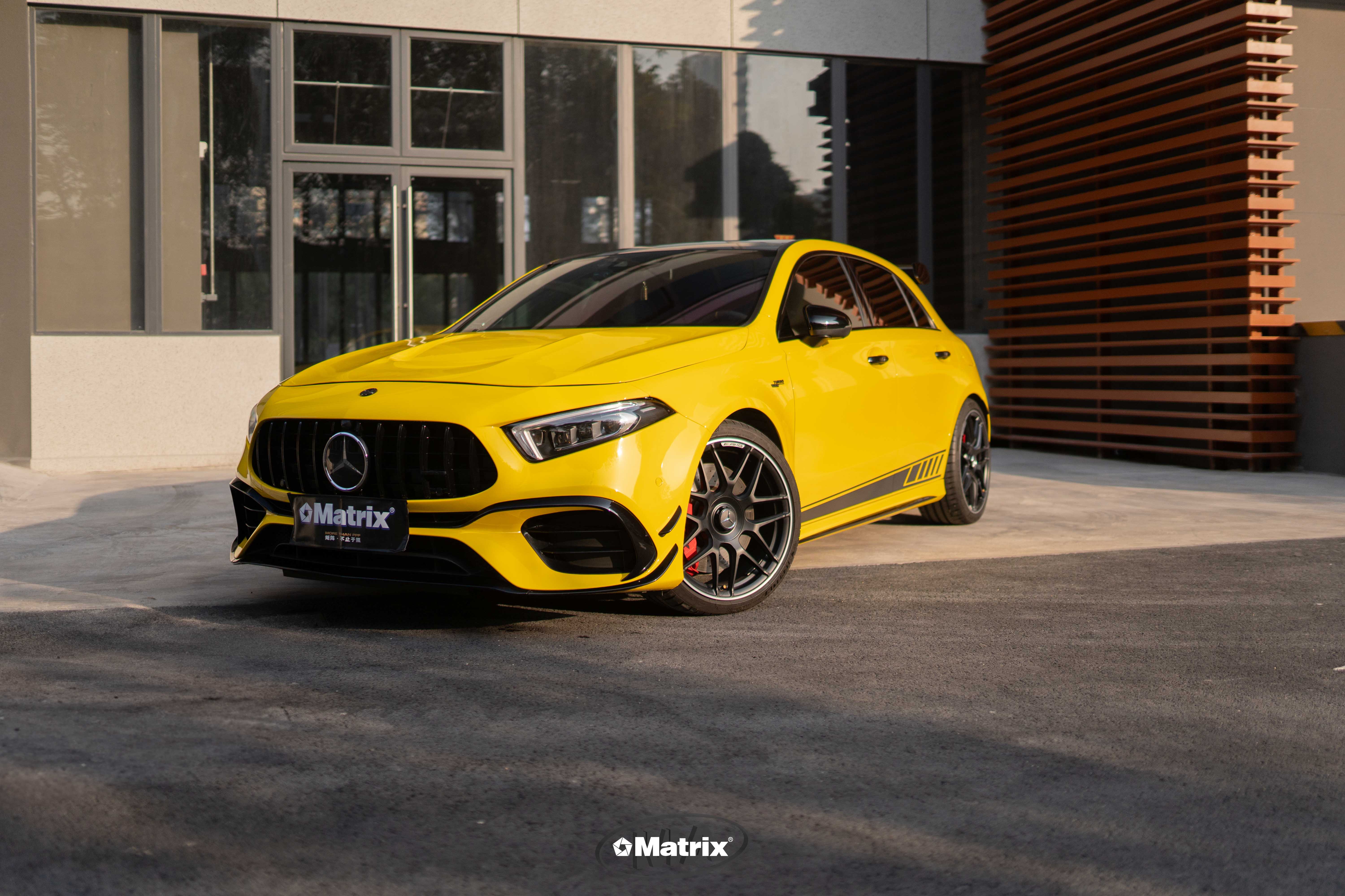 T2802 LV黄 Louis Vuitton 奔驰A45S