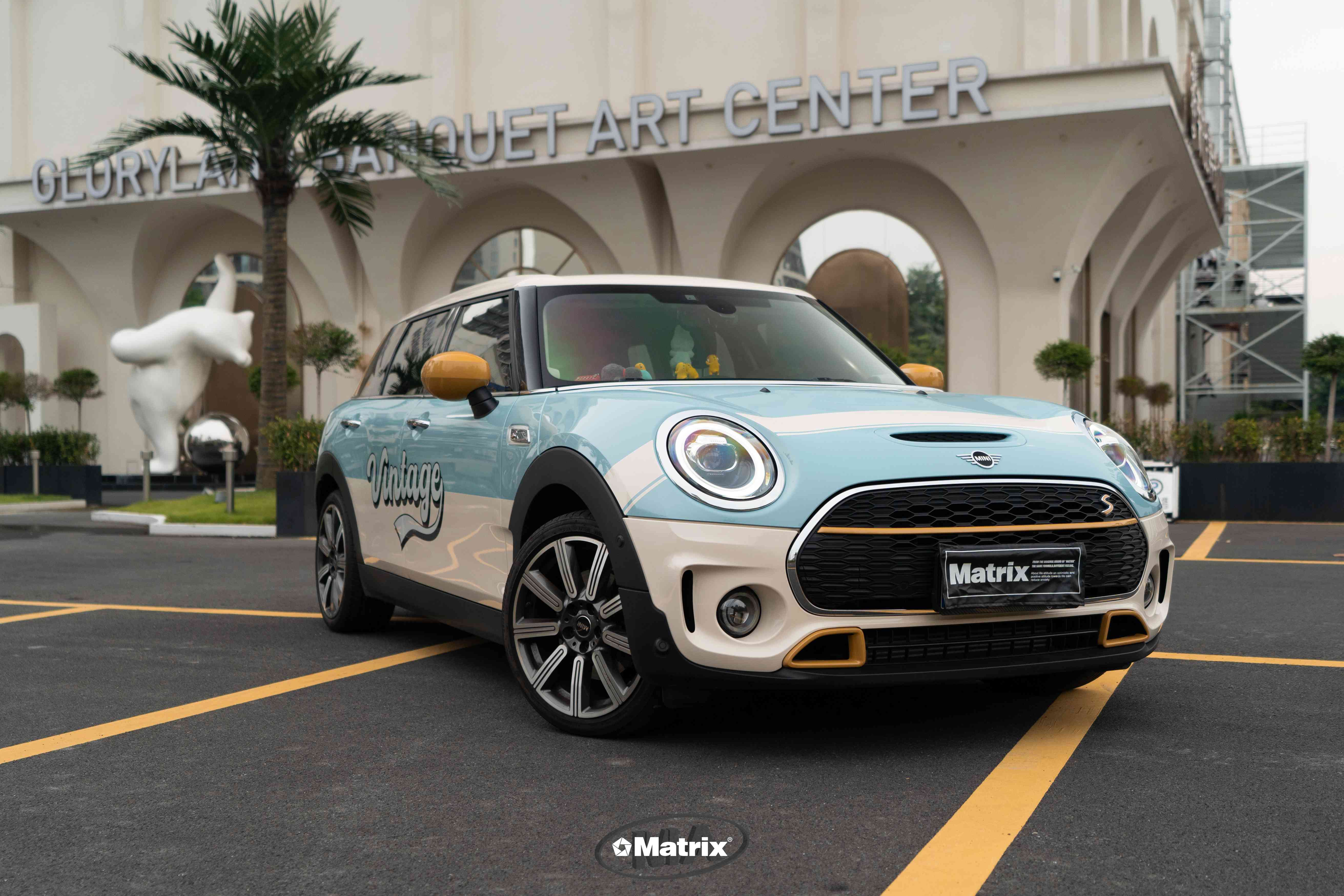 MY040 迈森蓝 PET Meissen Blue+MA505 胡椒白 MINI Pepper White mini clubman