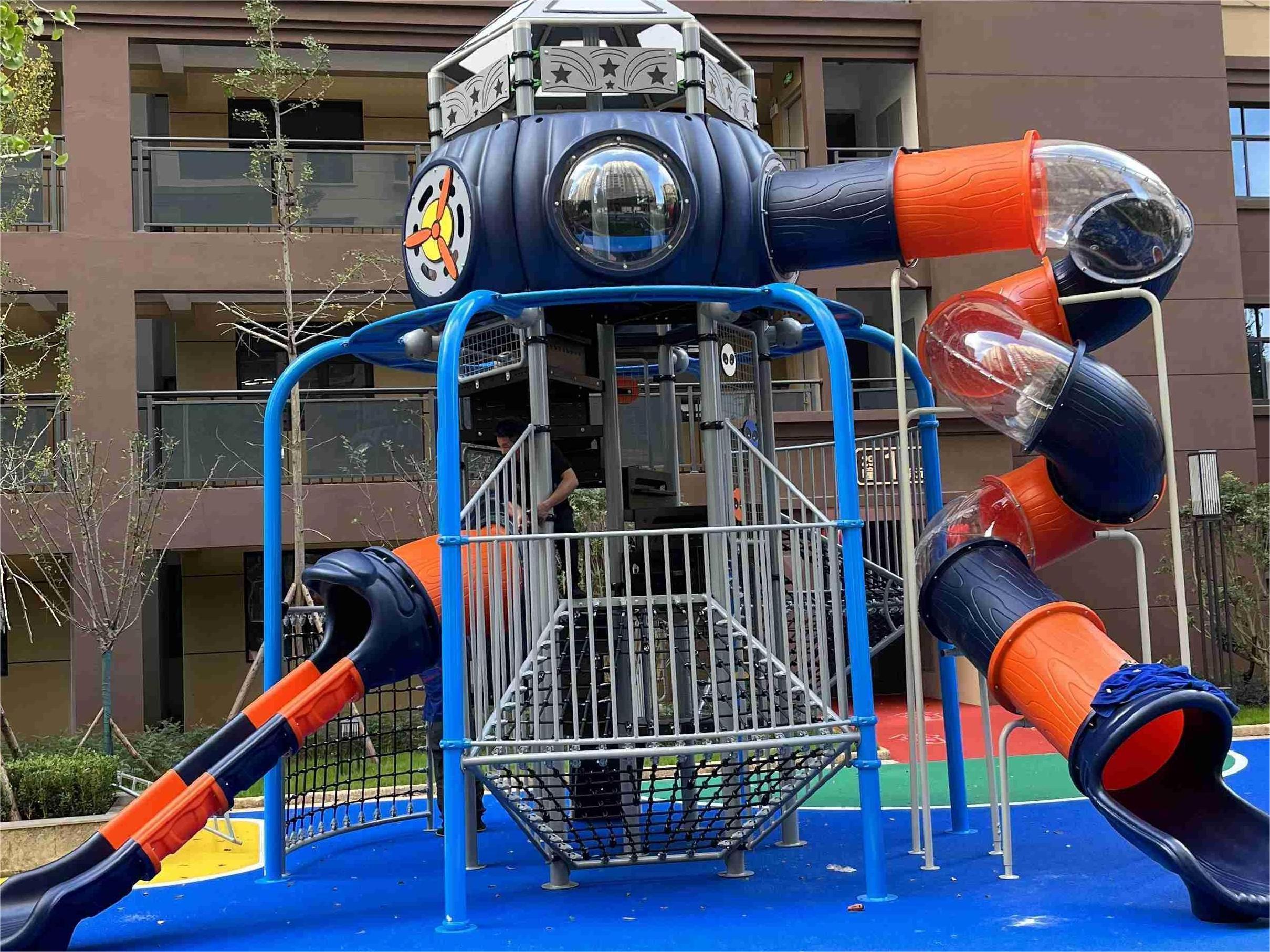 云南曲靖市康隆四目河畔营销中心